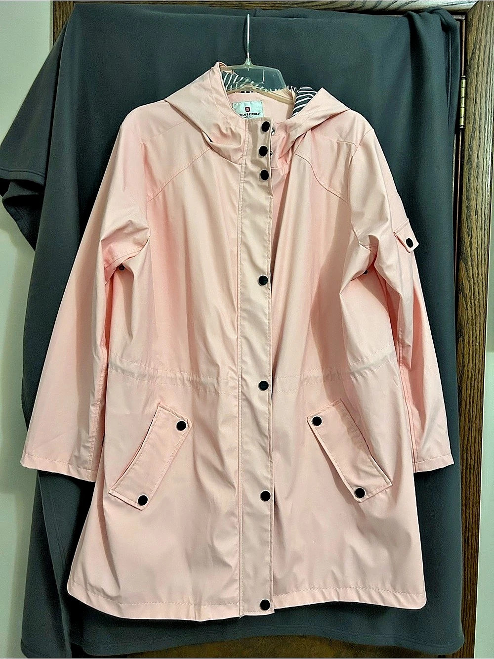 Urban Republic Light Pink Hooded Rain Coat/Windbreaker